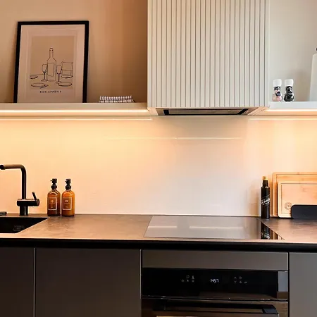 Luxury Family Apartment, Free Parking, Ac, Ps4 *