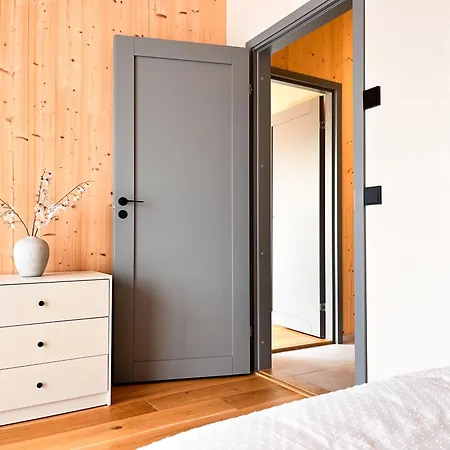 Luxury Family Apartment, Free Parking, Ac, Ps4 Apartman